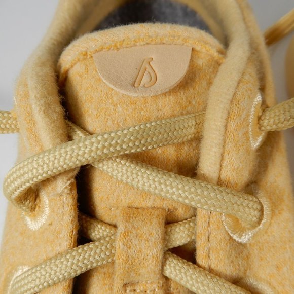 ALLBIRDS Wool Runner Sneakers Size 7 Lux Beige Yellow Merino Wool $110 - Picture 4 of 14
